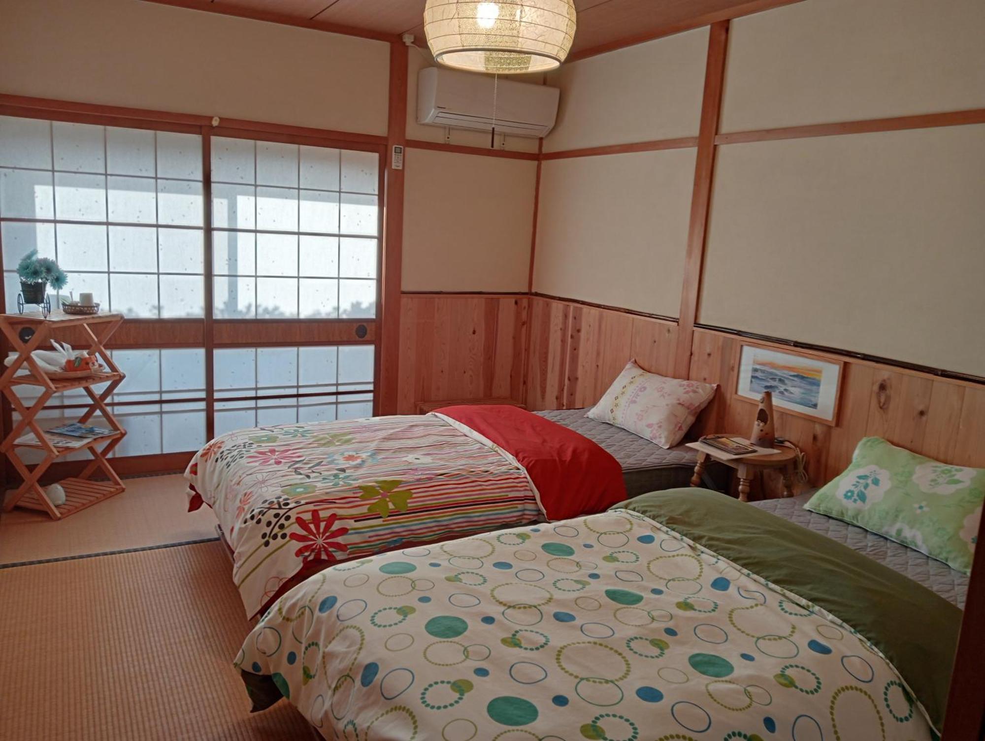 Shimanami Kaido Sekisho no Yado Pompoko Bed & Breakfast Imabari Bagian luar foto